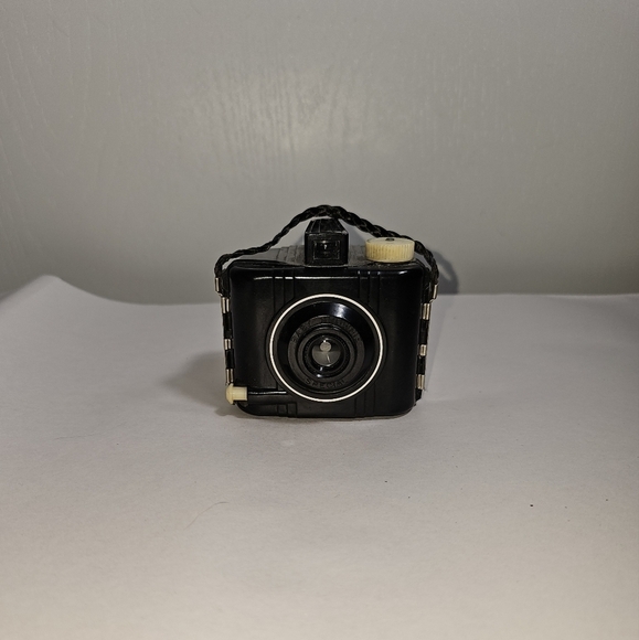 Kodak Cameras To Start Your Collection - Picture 4 of 8